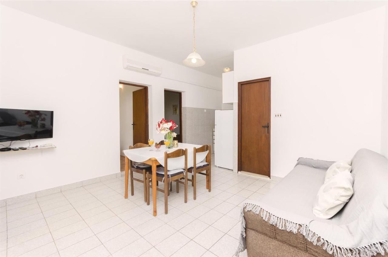 Apartments And Room Lotus Tribunj (Sibenik-Knin) Exterior foto